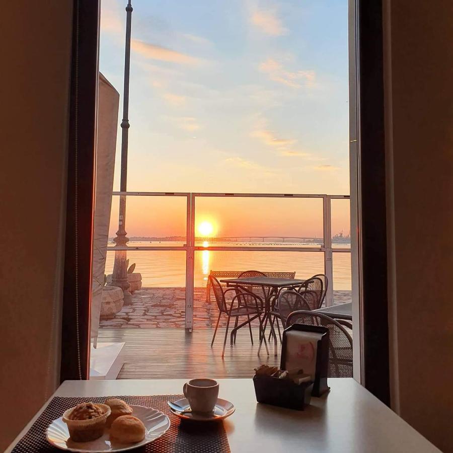 Albergo Del Sole Taranto Exterior foto
