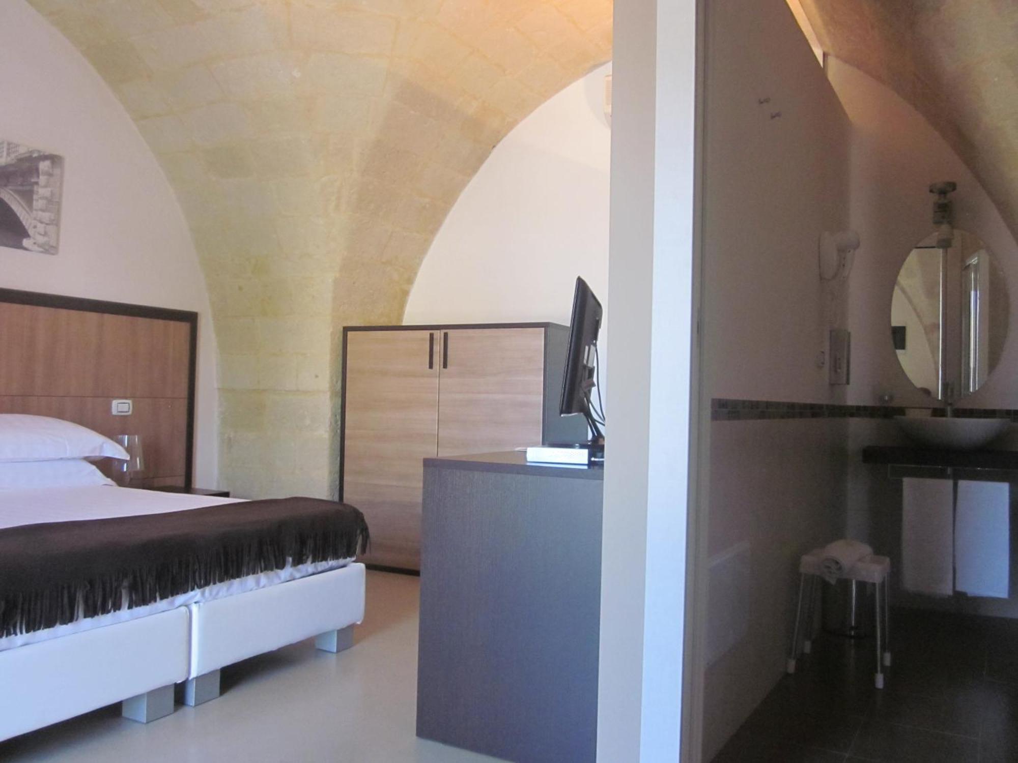 Albergo Del Sole Taranto Exterior foto