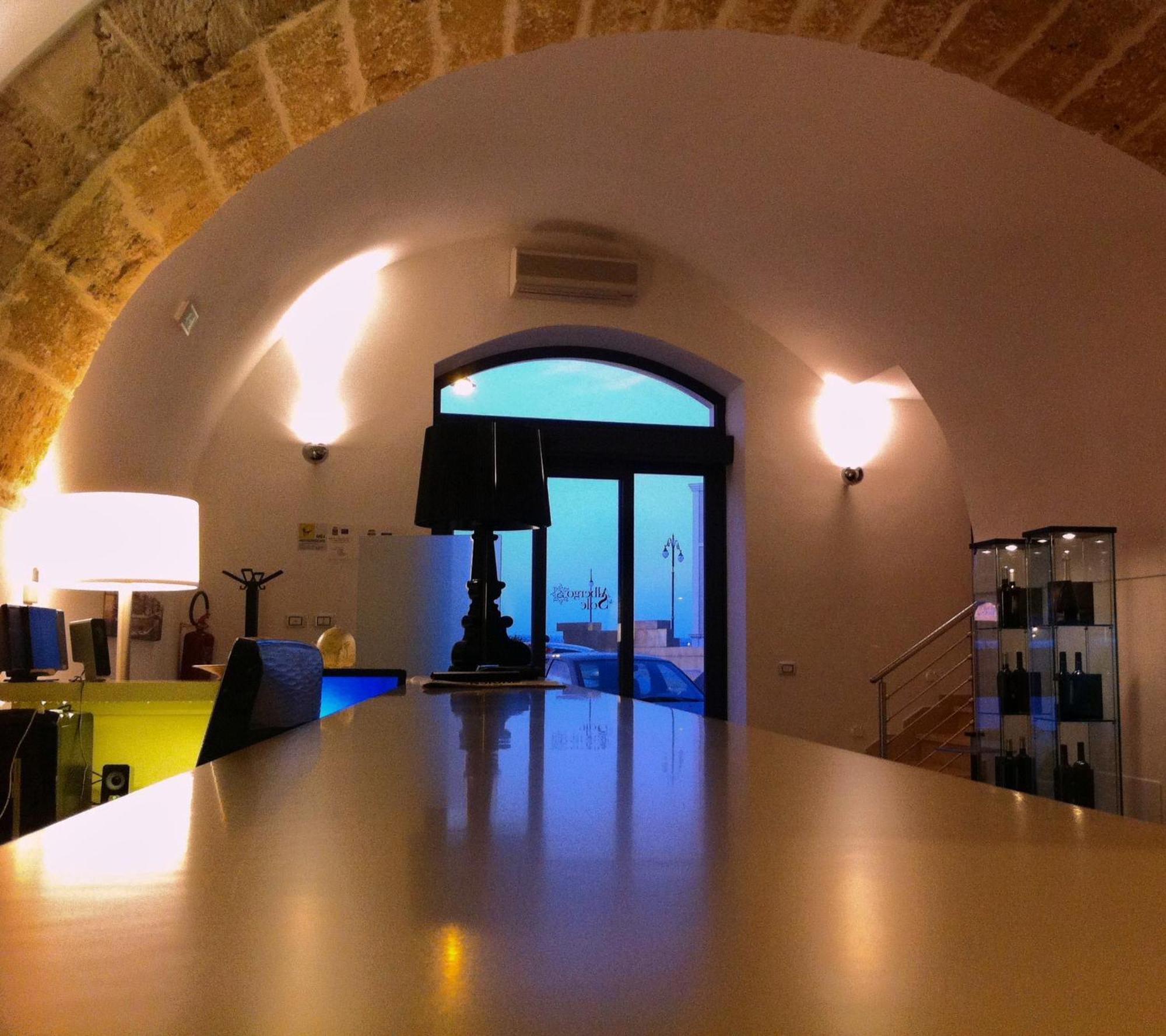Albergo Del Sole Taranto Exterior foto