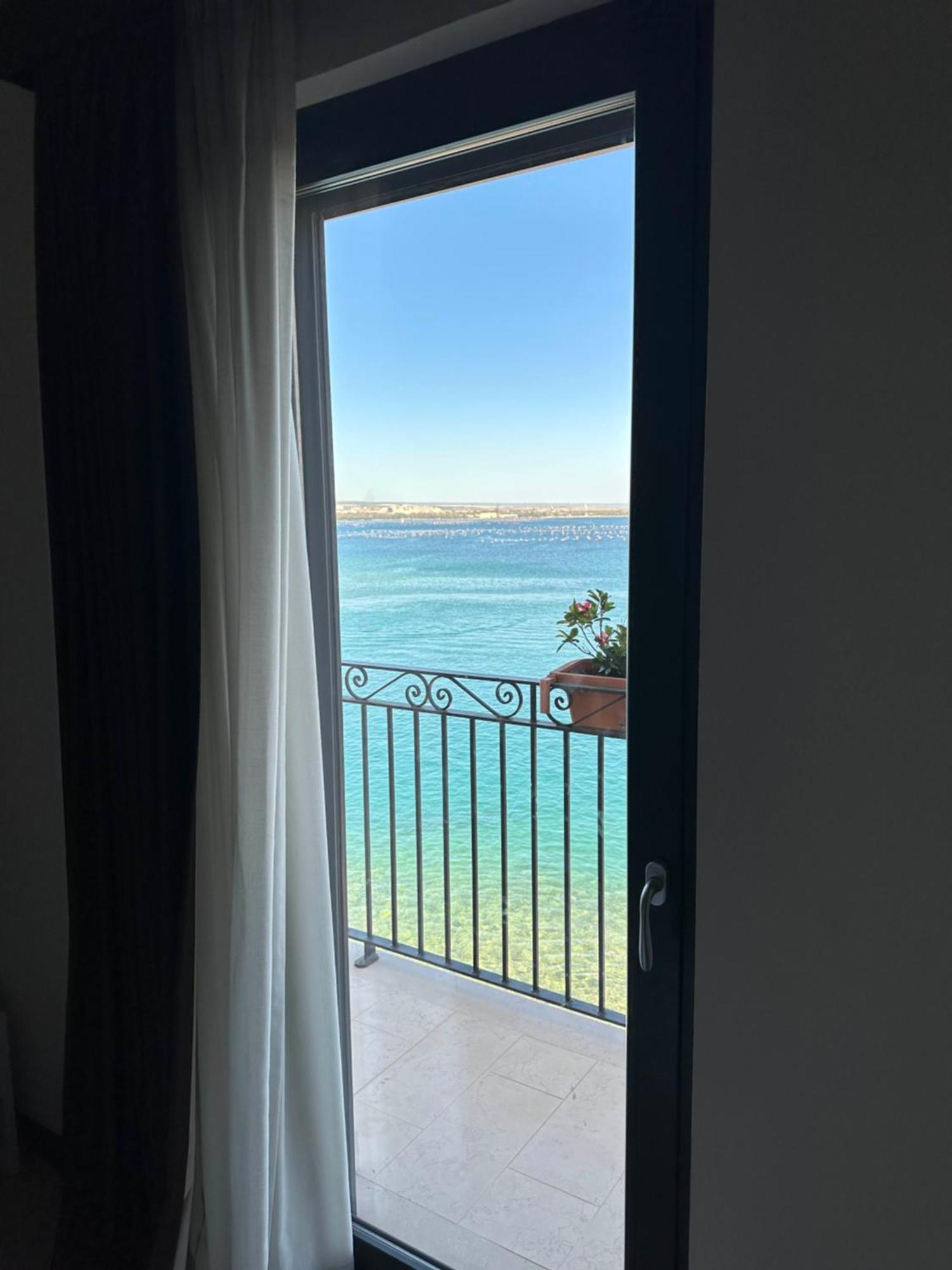 Albergo Del Sole Taranto Exterior foto
