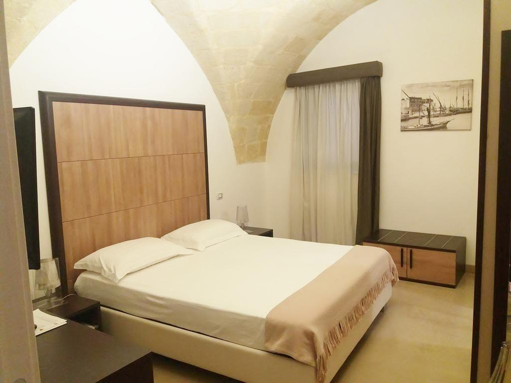 Albergo Del Sole Taranto Exterior foto