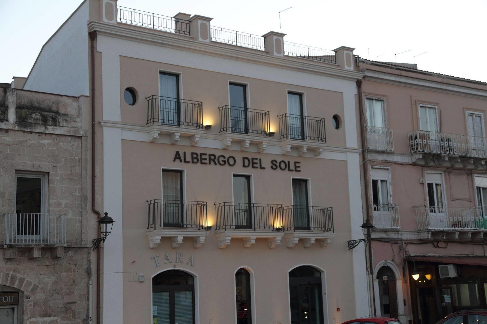 Albergo Del Sole Taranto Exterior foto