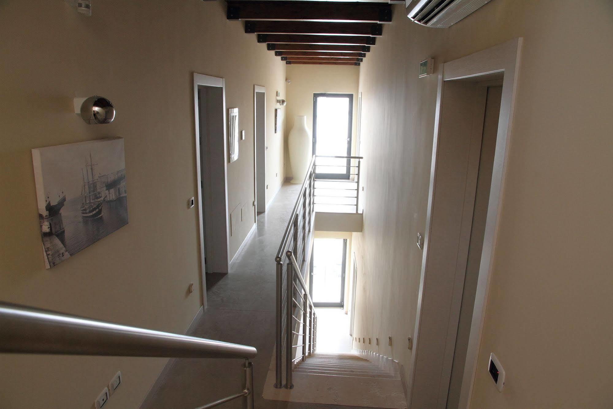 Albergo Del Sole Taranto Exterior foto