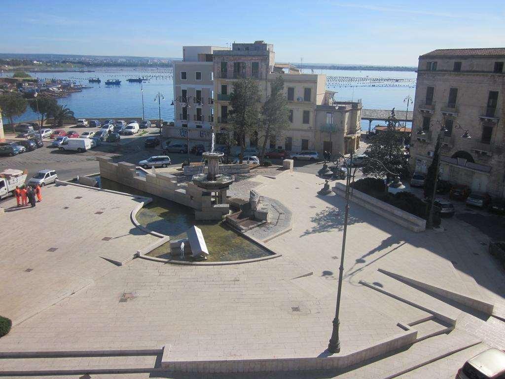 Albergo Del Sole Taranto Comodidades foto